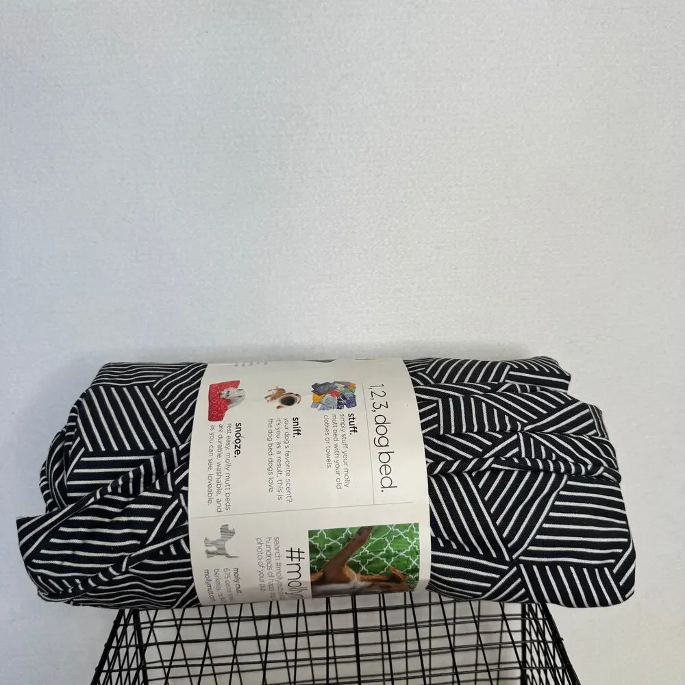Molly Mutt Rough Gem 42” Round Dog Bed Duvet + Stuff Sack Navy White New